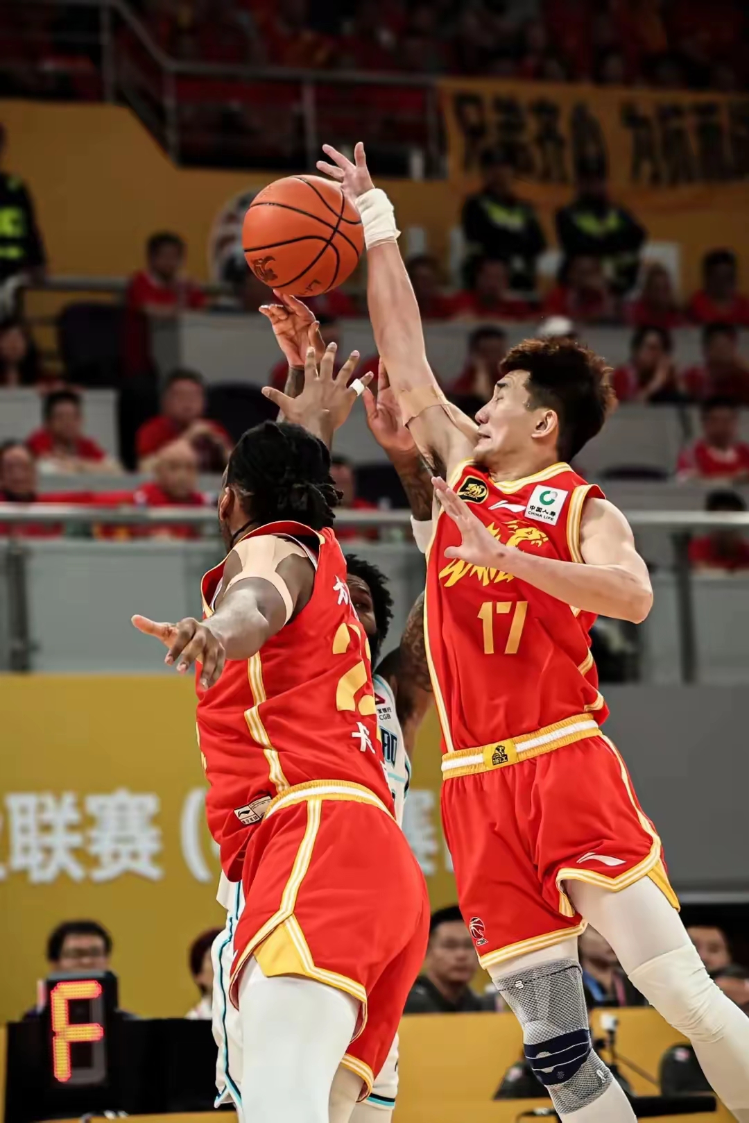开云体育运营团队-CBA季后赛今晚再迎强敌,金州勇士内部沟通,主帅态度——底气十足,阵容厚度经受考验的简单介绍