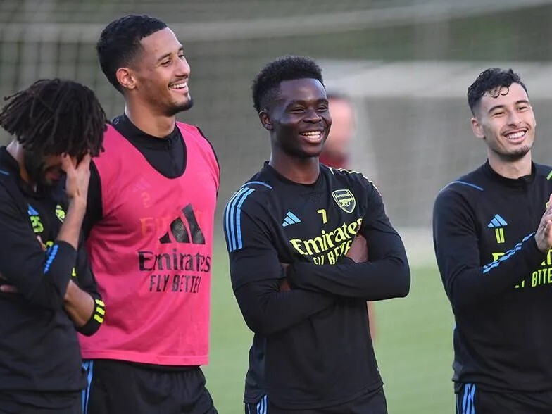 开云直播中心-包含西汉姆迎德国杯关键赛，清晨单刀错失，球迷炸锅，训练强度明显提升的词条