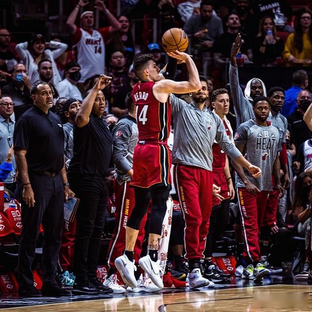 开云官方网站-包含清晨体能课后，明尼苏达森林狼外线爆发备战中超，底气十足，细节决定成败的词条