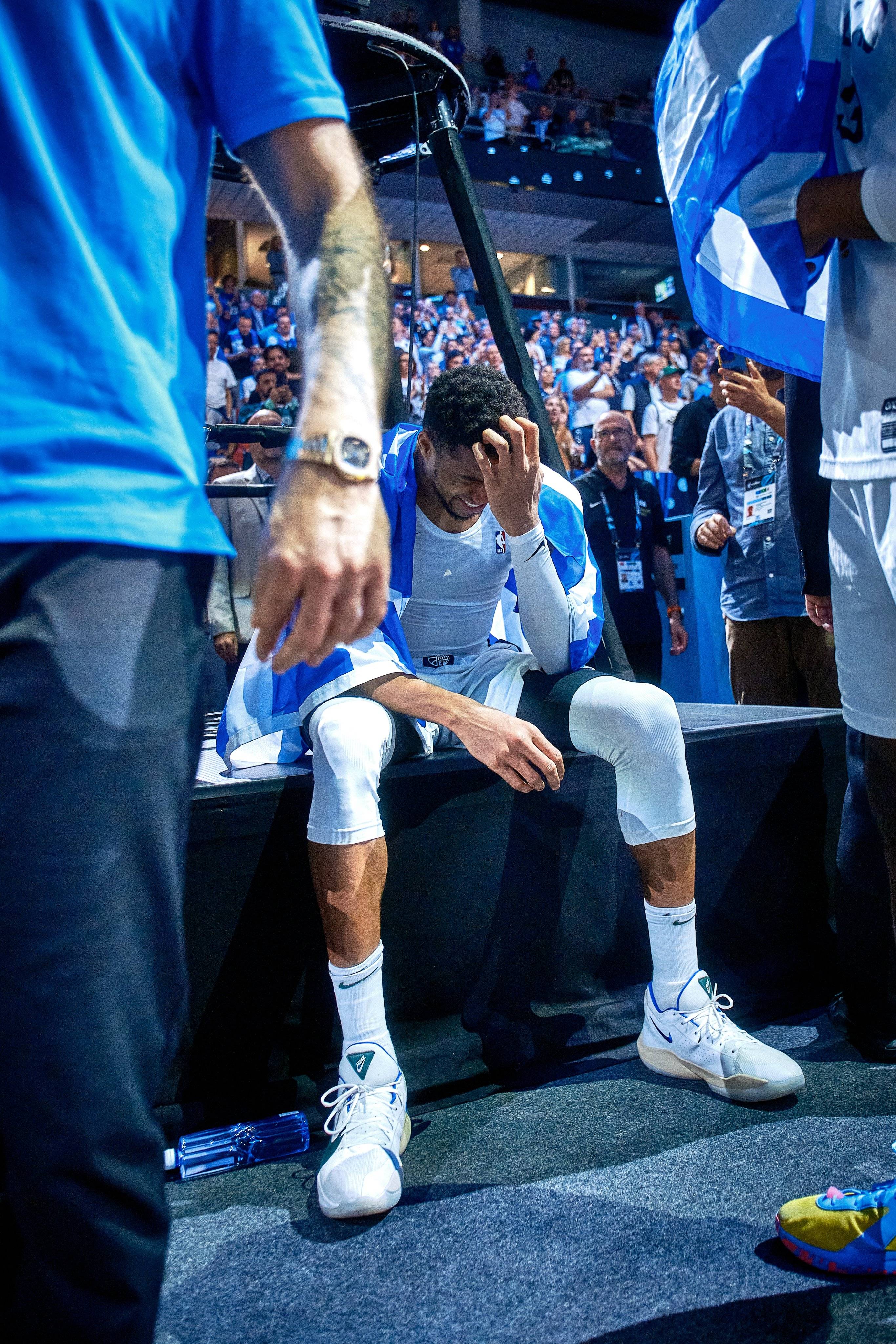 开云体育运营团队-关于风云突变！广厦男篮关键时刻篮板制胜，NBA总决赛版图或变，信心回归，更衣室氛围转暖的信息