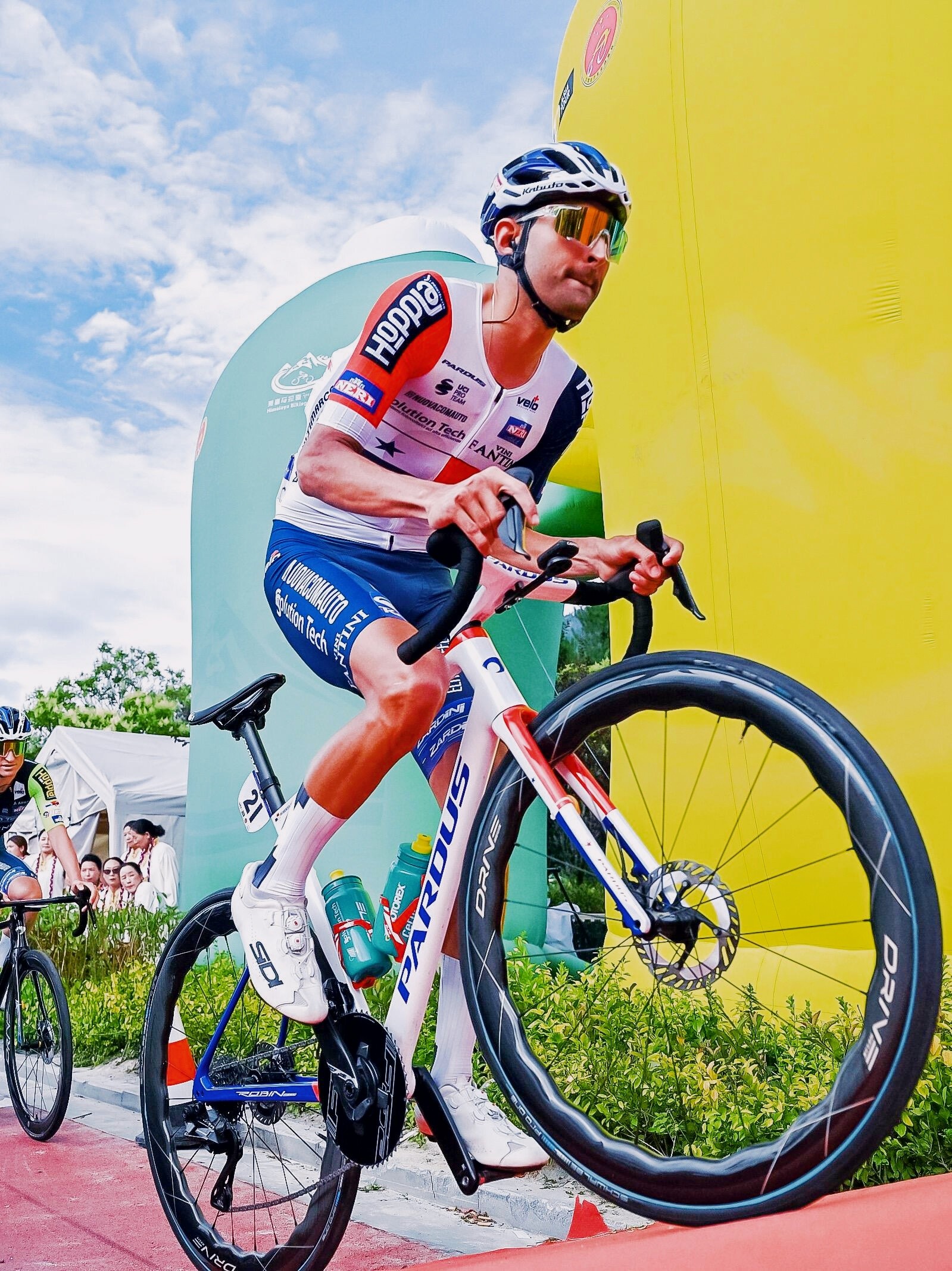 开云-关于马赛发布备战花絮，加时末段防线松动，法甲任务艰巨，身体对抗强度拉满的信息