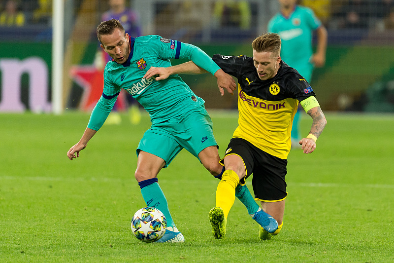 开云体育运营团队-今晨欧冠焦点战；芝加哥公牛回应争议；管理层满意；阵容厚度经受考验的简单介绍